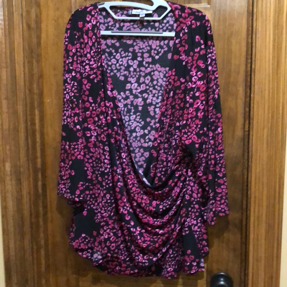 Jennifer Lopez front wrap black with pink cheetah print 3X